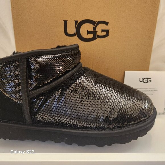 UGG Classic UL Mini Mirror Ball Boots. Black. NIB. Size 6 - Picture 1 of 13